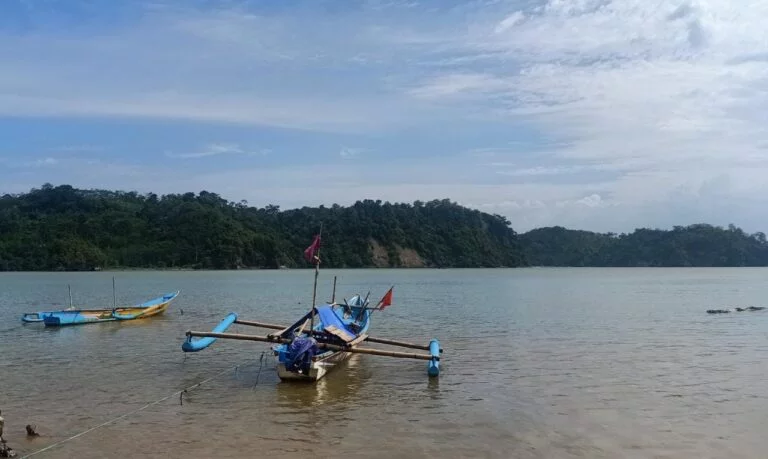 Pantai Palatar Agung Pamotan, Pangandaran: Surga Tersembunyi di Selatan Jawa Barat